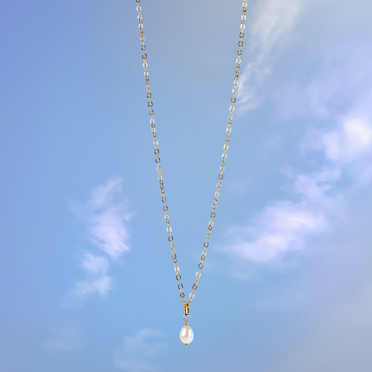 Solitaire Pearl Necklace by Quinney Collection 14k Gold Filled jewelry. Made in Victoria BC Canada.